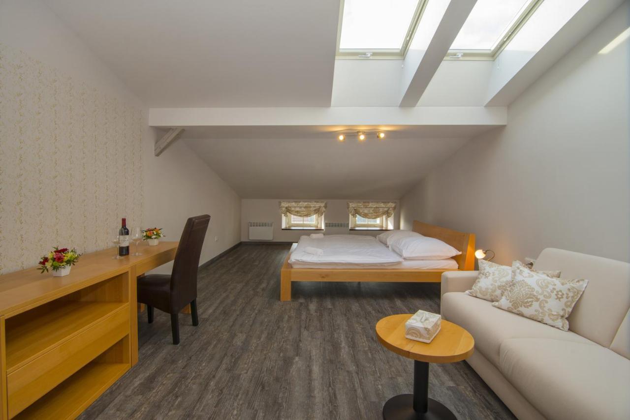 Hotel Anno Nové Město nad Metují Bagian luar foto