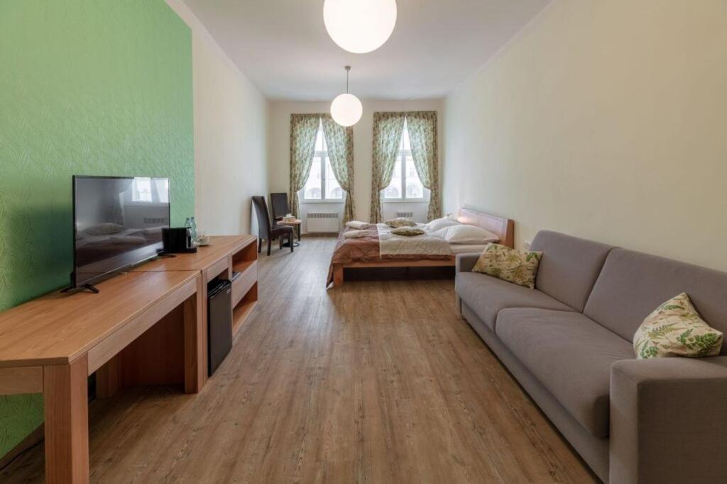 Hotel Anno Nové Město nad Metují Bagian luar foto